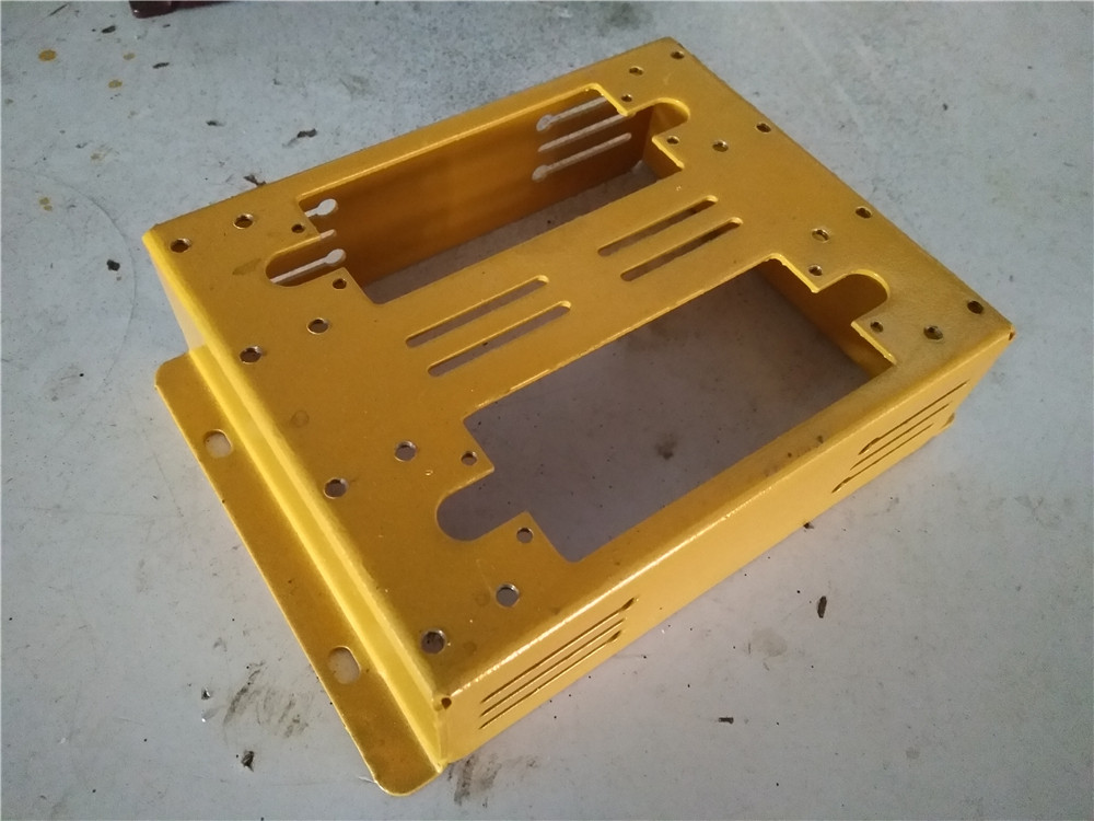 黄色242接线盒""