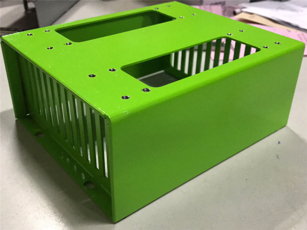 整体加强网孔接线盒""